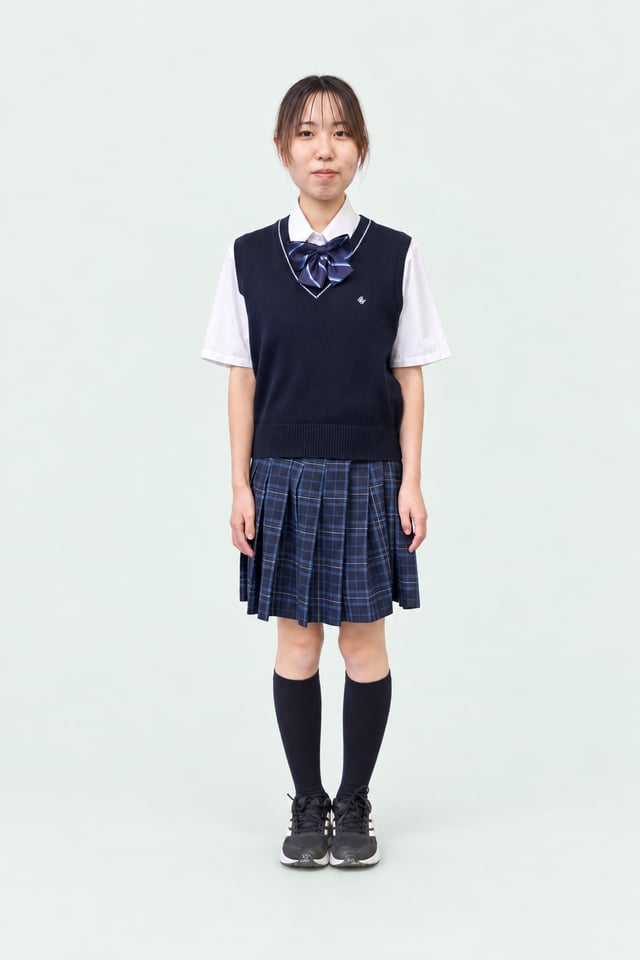 みのり高等部の夏服(スカートスタイル)
